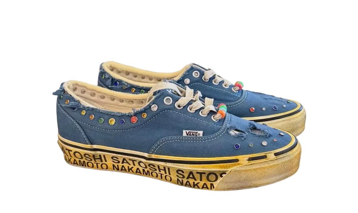 SATOSHI NAKAMOTO ROUND CHARM VANS NAVY BLUE