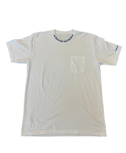 CHROME HEARTS BLUE NECK LOGO SHIRT (WHT)